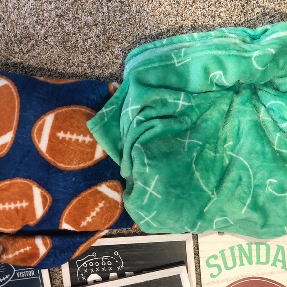 Football Party Decor - Picture 5 of 6